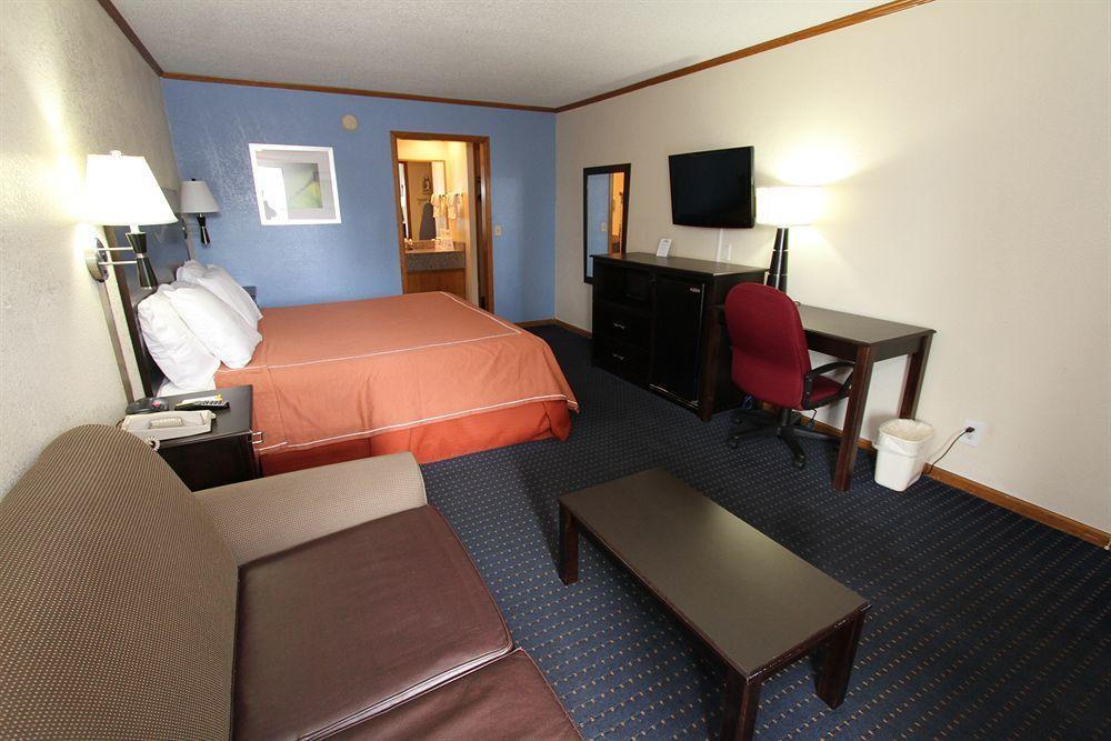 Days Inn Kansas City-Worlds Of Fun Eksteriør billede